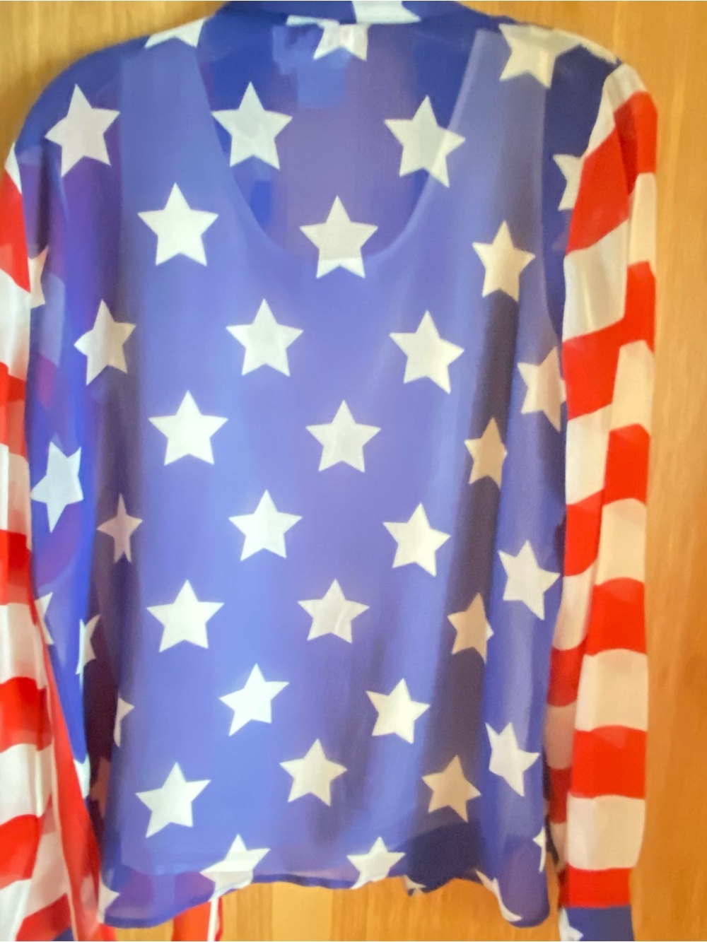 TESS red white and blue silk shell and button shirt. - Picture 4 of 4